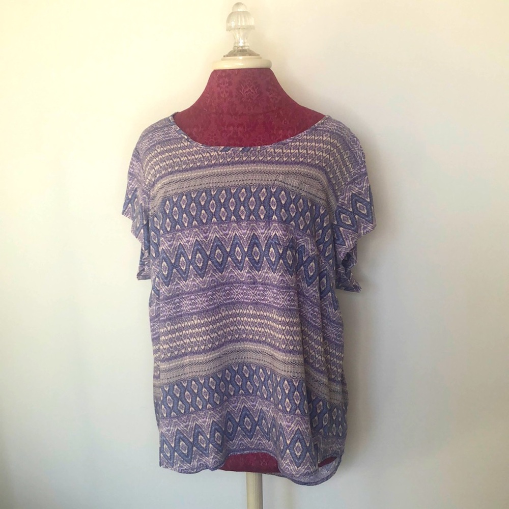Adrienne Vittadini short sleeve crew neck top Purple Blue Aztec print Si…